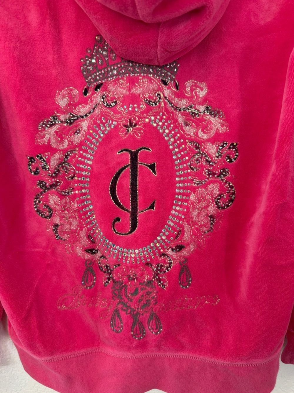 Vintage Y2k Juicy Couture Hot Pink Velour Zip Hoodie With Gold J Pull View 4